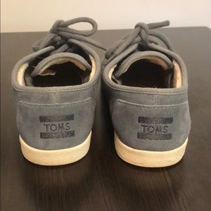 Women’s Toms Size 8 Blue Suede Shoes